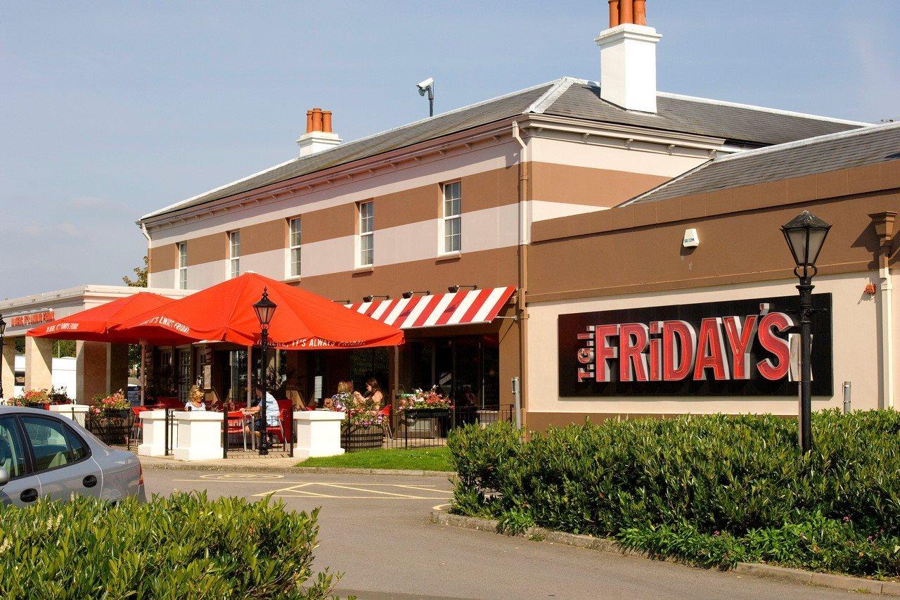Premier Inn Cheltenham Central Exterior photo