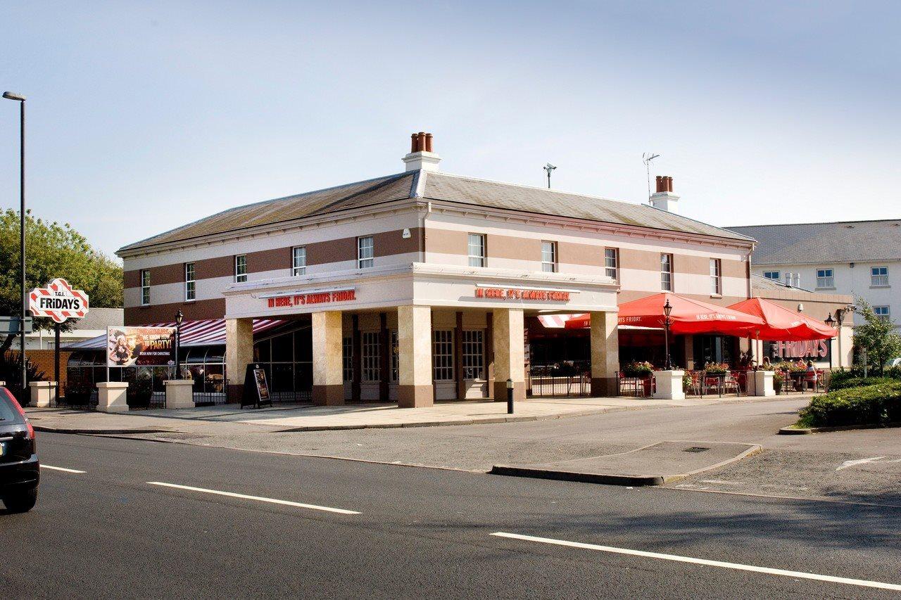 Premier Inn Cheltenham Central Exterior photo